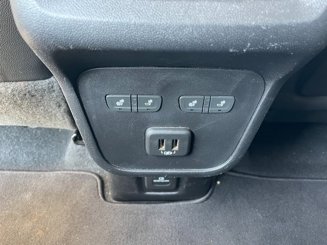 Used 2018 GMC Terrain Denali w/ Comfort Package image 22