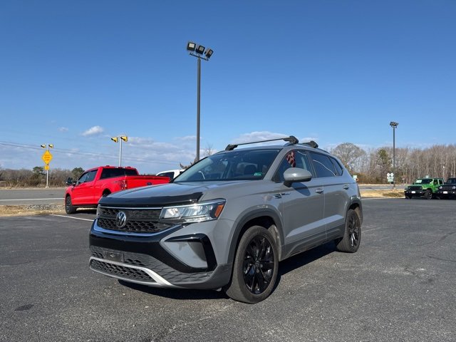Used 2022 Volkswagen Taos SE image 13