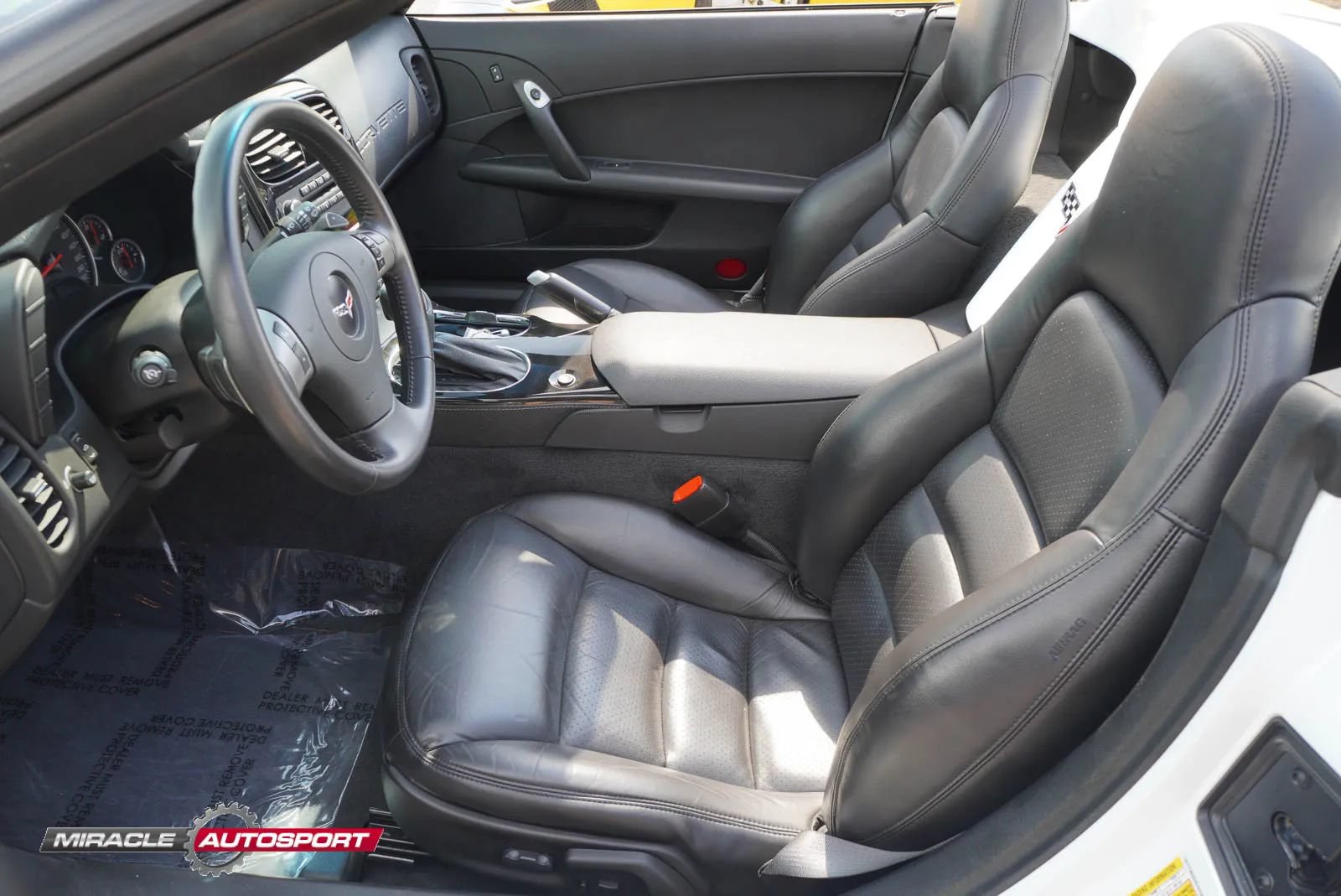 Used 2009 Chevrolet Corvette Convertible w/ Preferred Equipment Group RWD image 18