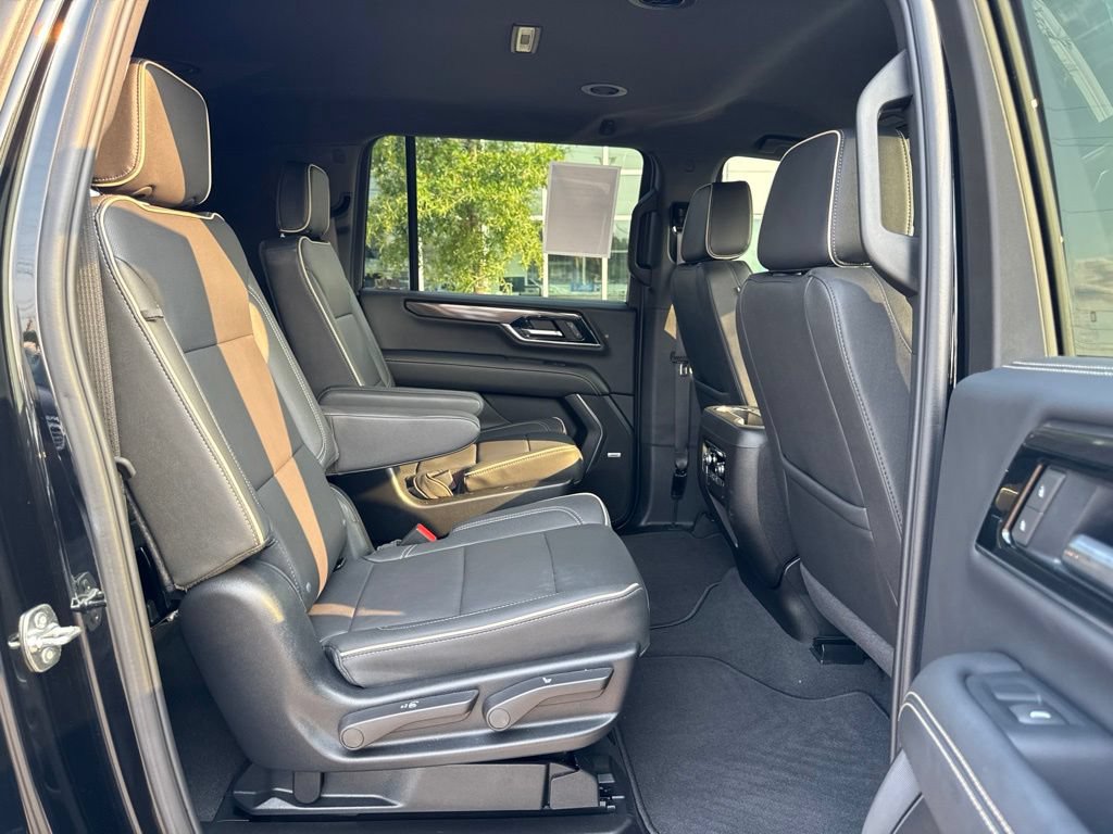 Used 2025 GMC Yukon XL Elevation RWD image 22
