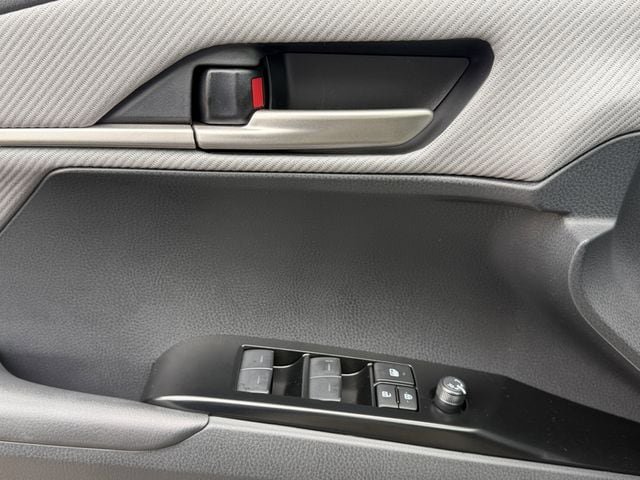 New 2026 Toyota Camry SE image 22