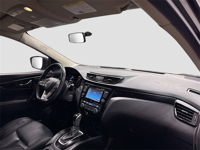Used 2018 Nissan Rogue Sport SL image 28