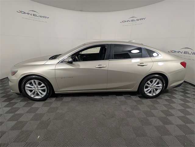 Used 2016 Chevrolet Malibu LT image 2