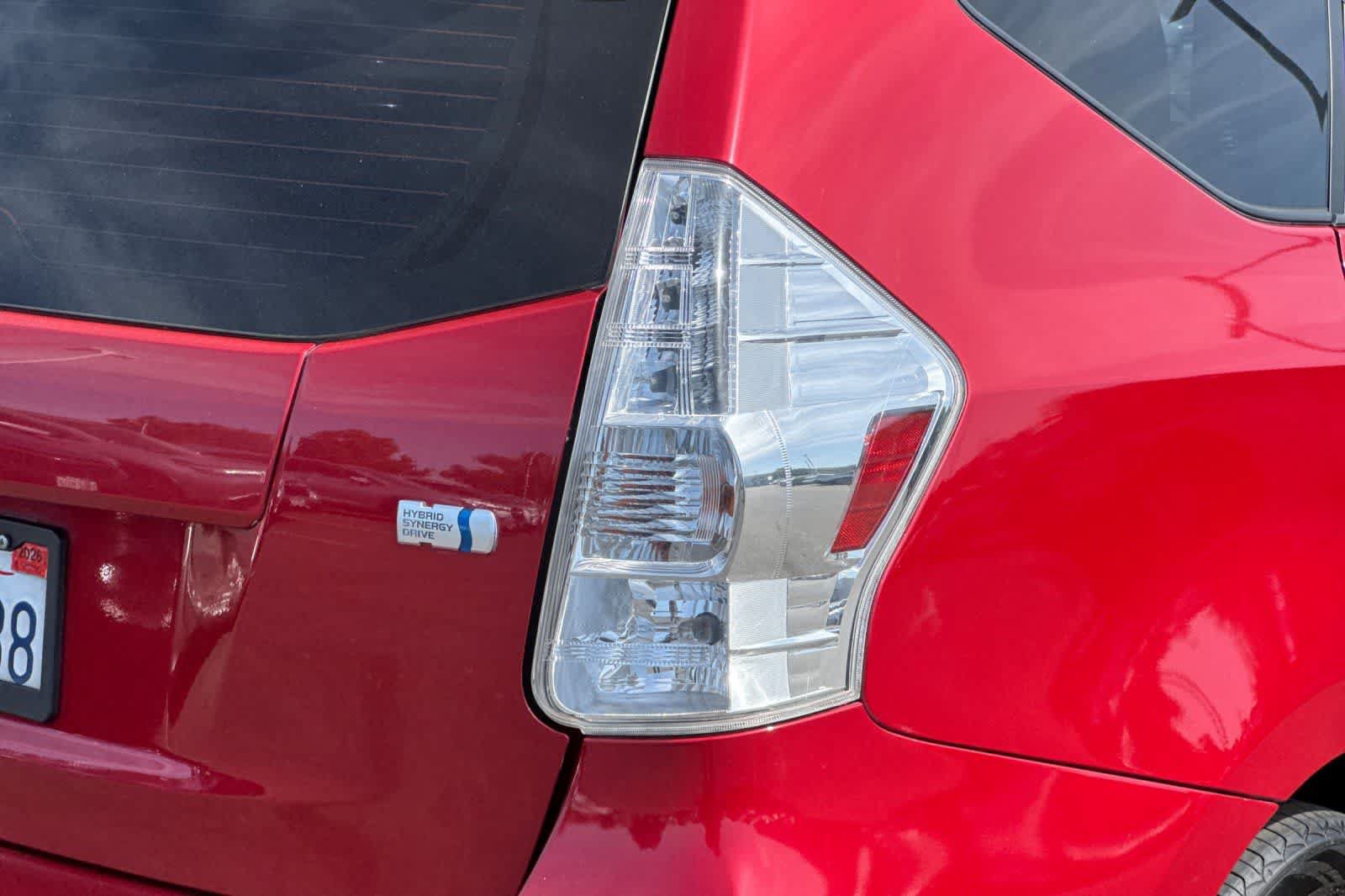 Used 2014 Toyota Prius V Five FWD image 34