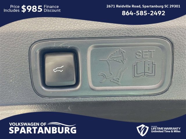 Used 2023 Ford Expedition Max Limited image 9