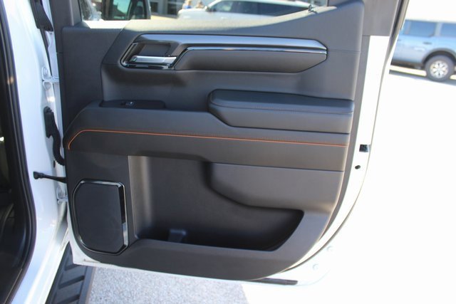 Used 2024 GMC Sierra 1500 AT4 w/ Technology Package image 7