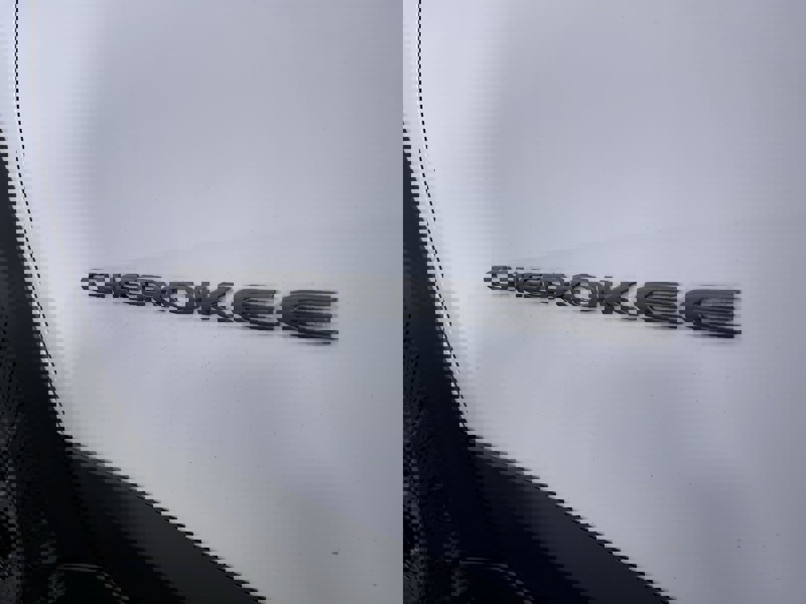 Used 2019 Jeep Cherokee Trailhawk image 25