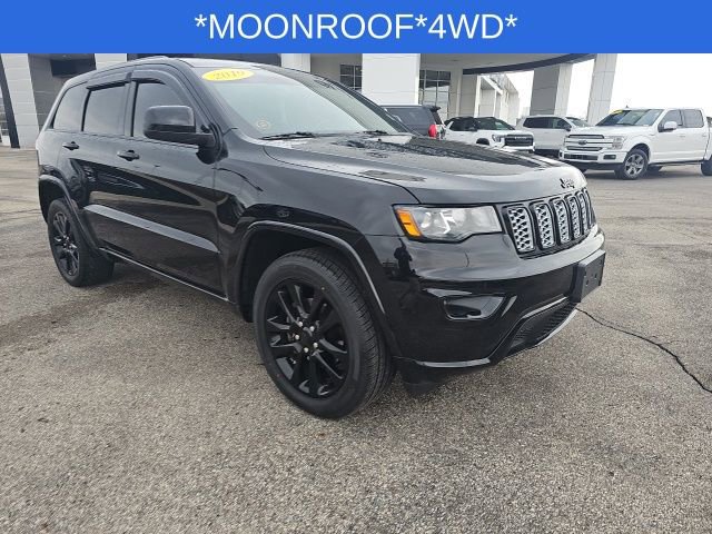 Used 2019 Jeep Grand Cherokee Altitude image 30