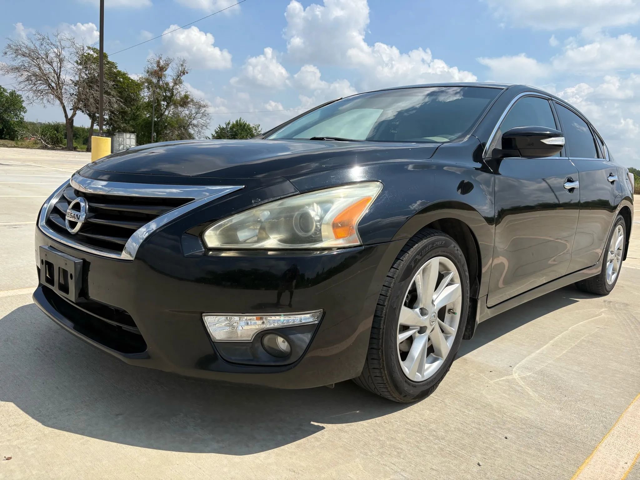Used 2015 Nissan Altima 2.5 SL w/ Technology Package image 1