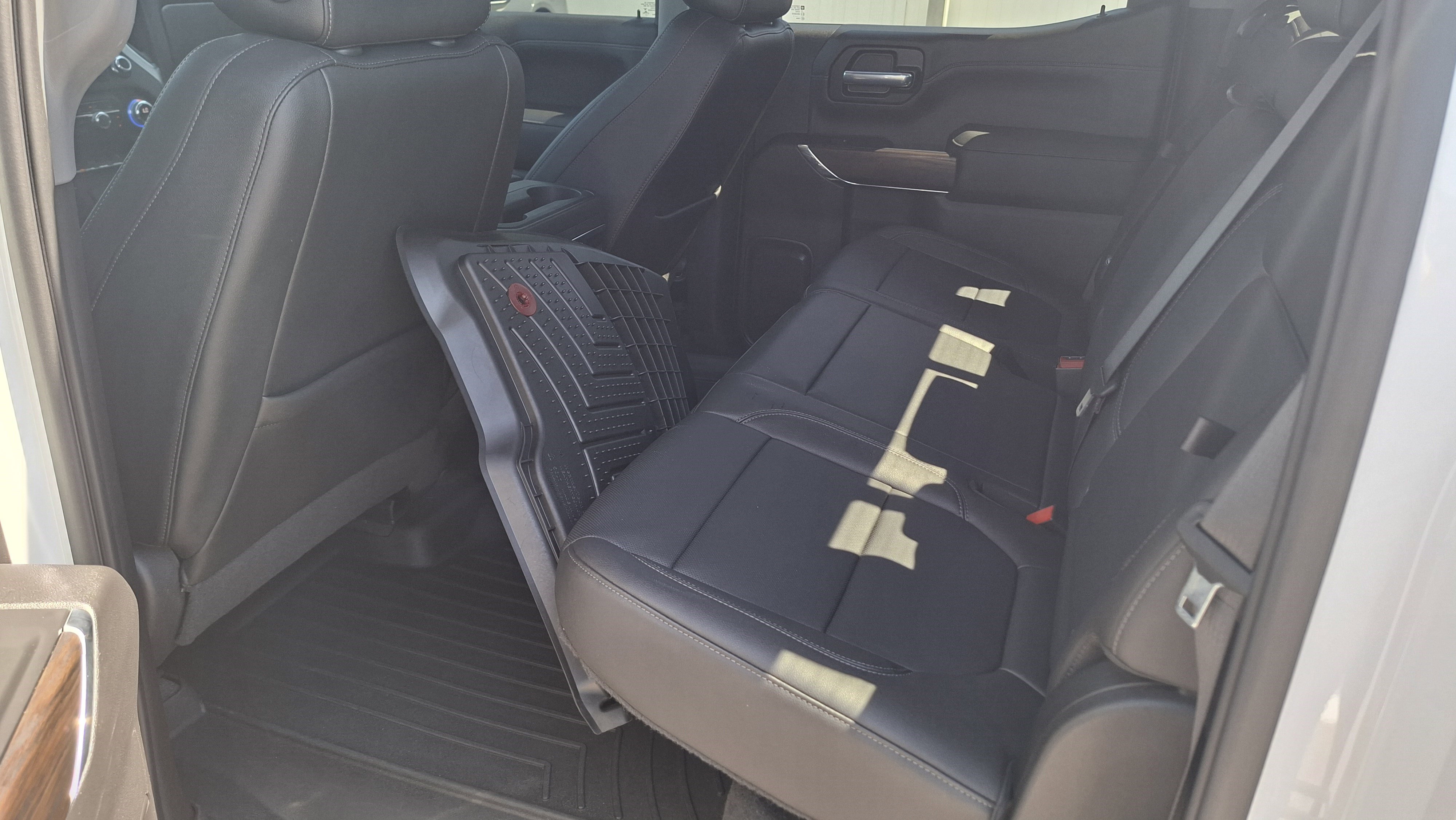 Used 2021 GMC Sierra 1500 SLT w/ SLT Premium Plus Package AWD/4WD image 20
