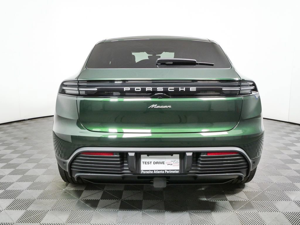 New 2026 Porsche Macan Electric RWD image 29