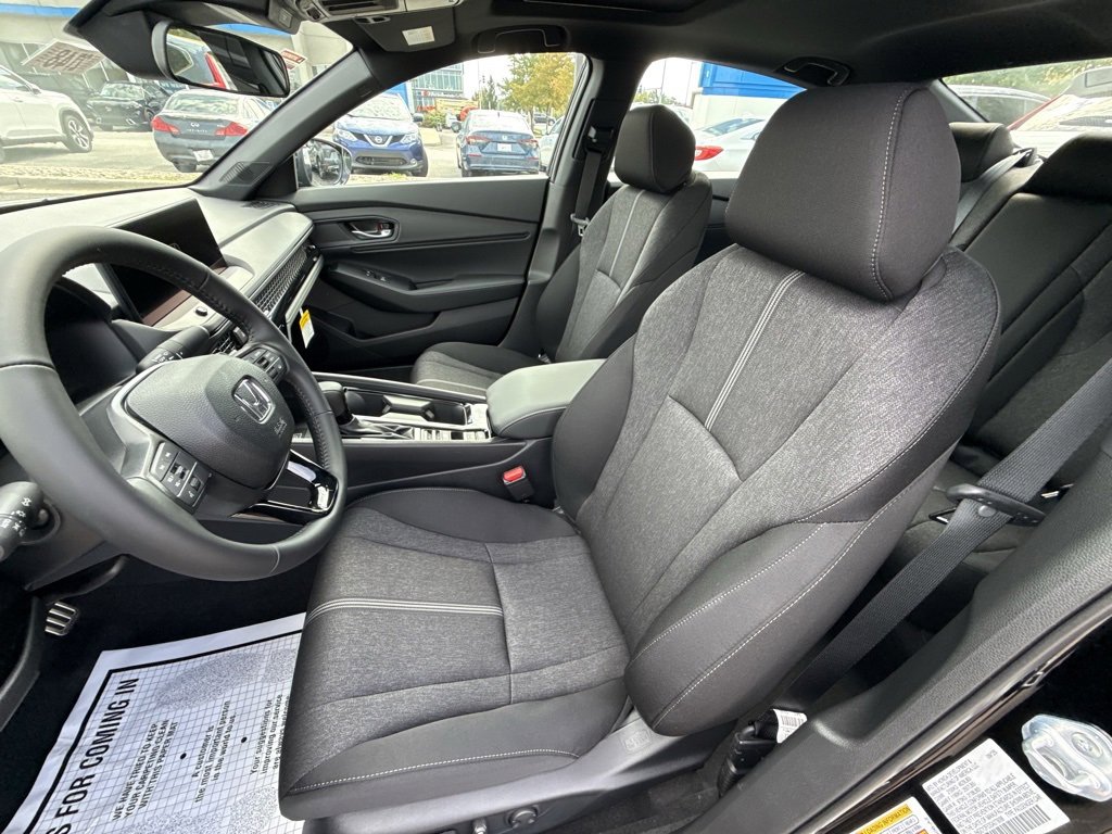 Used 2025 Honda Accord Sport image 7