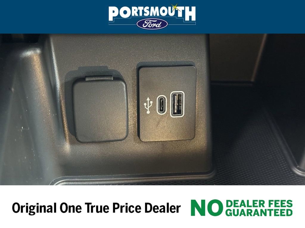 New 2025 Ford Explorer Active w/ Active Comfort Package image 15