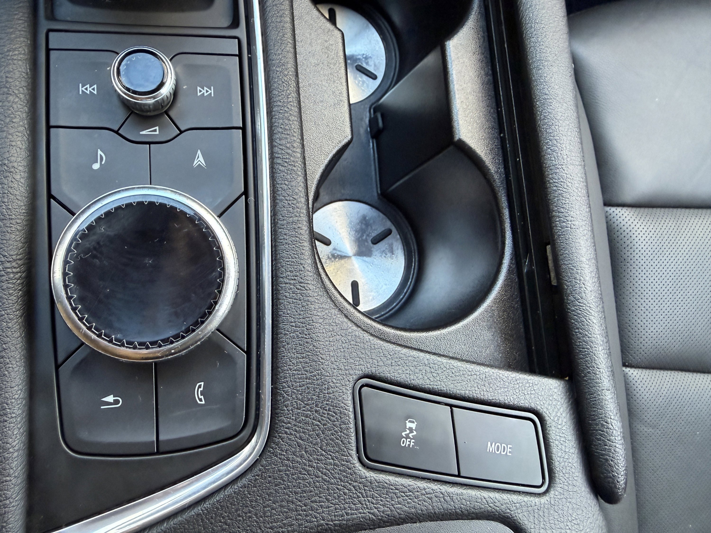 Used 2022 Cadillac XT5 Premium Luxury image 14