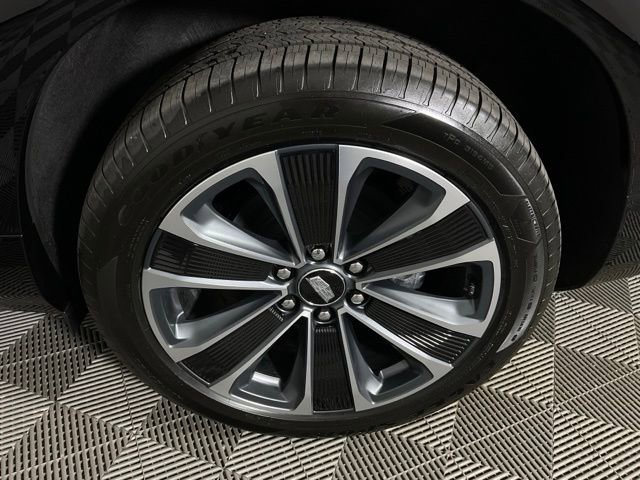 New 2026 Cadillac Vistiq Sport w/ LPO, Floor Liner Package image 40