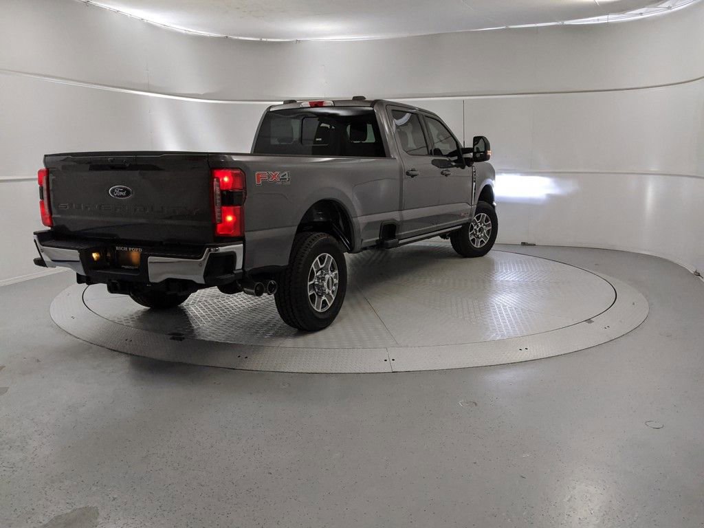 New 2025 Ford F350 Lariat w/ Lariat Ultimate Package image 3