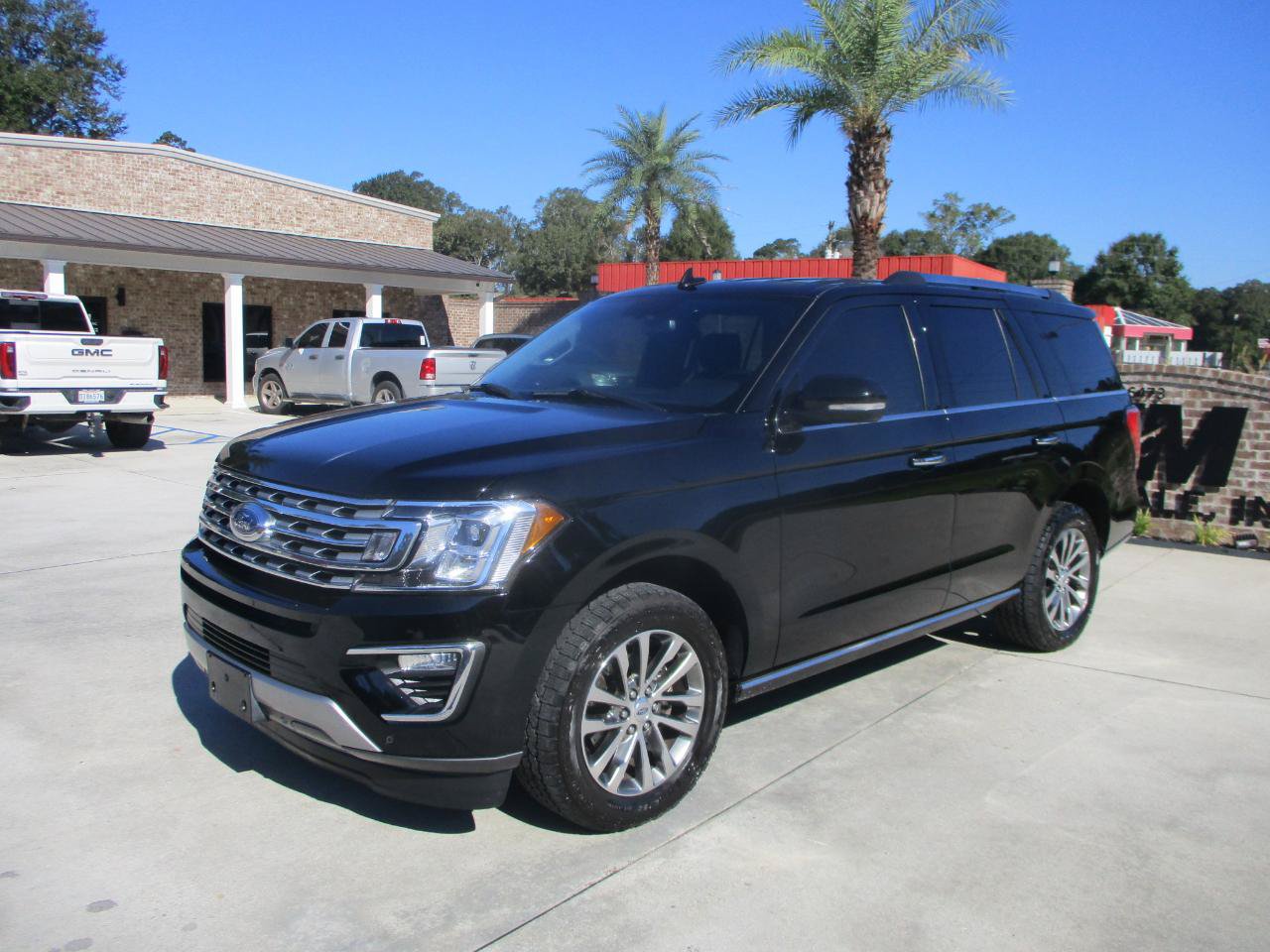 Used 2018 Ford Expedition Limited RWD image 4