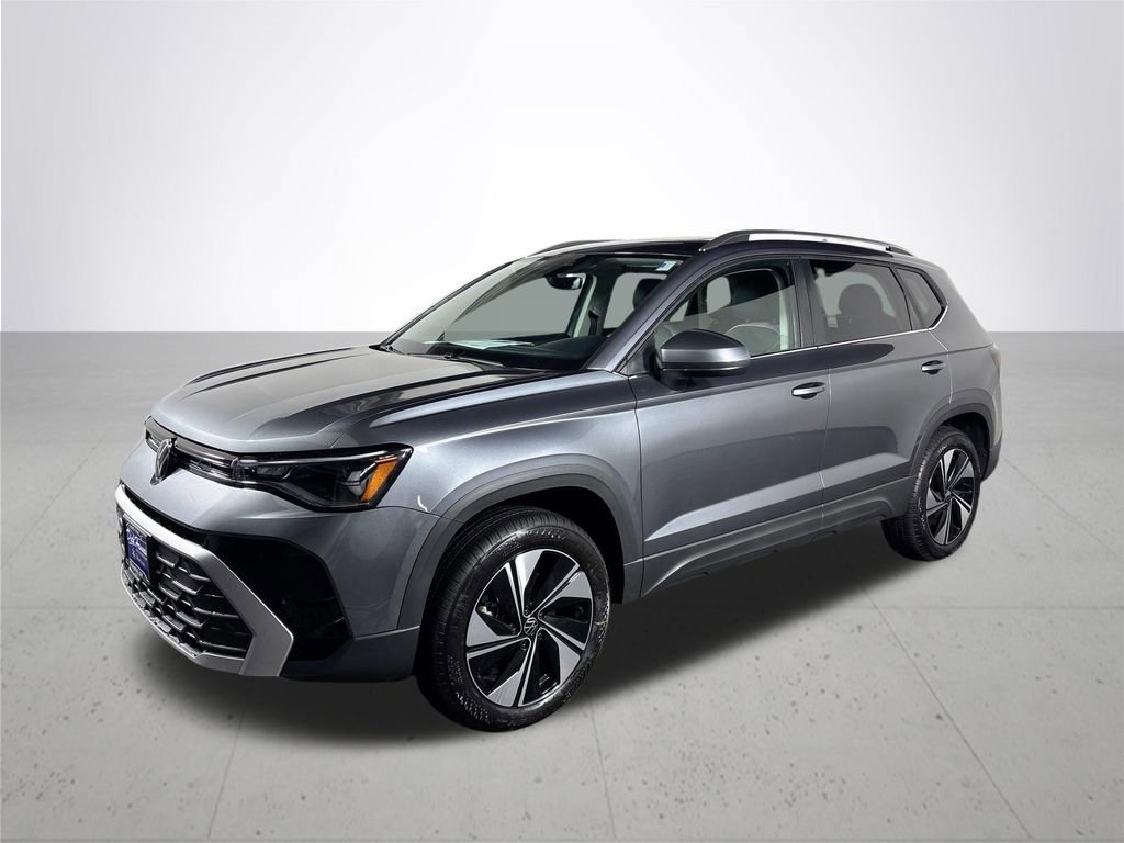 New 2025 Volkswagen Taos SE image 2