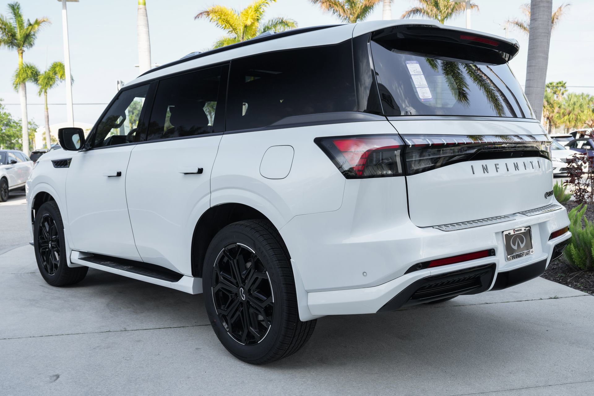 New 2026 INFINITI QX80 4WD w/ Sport Exterior Package image 22