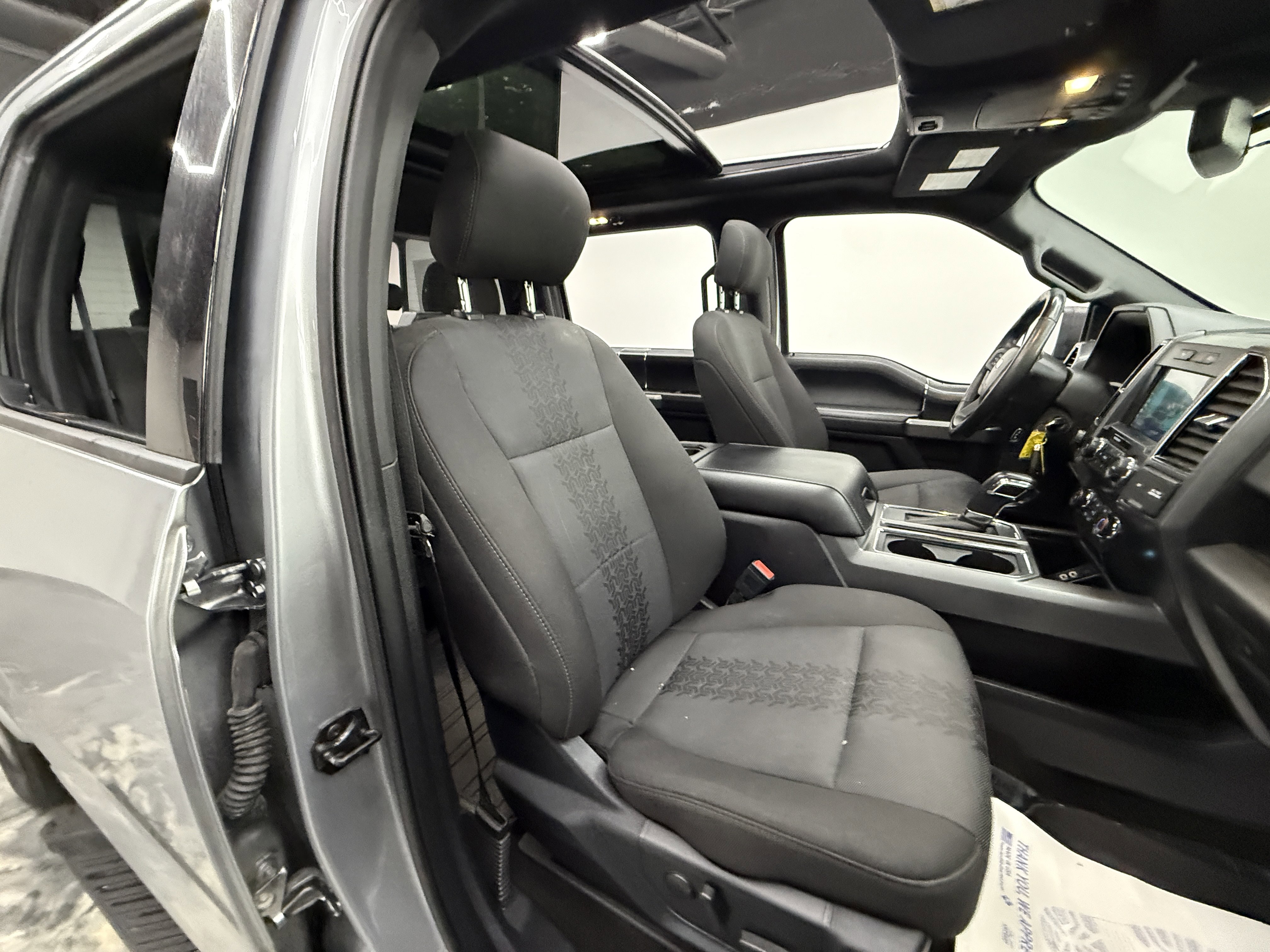 Used 2020 Ford F150 XLT w/ Equipment Group 302A Luxury image 22