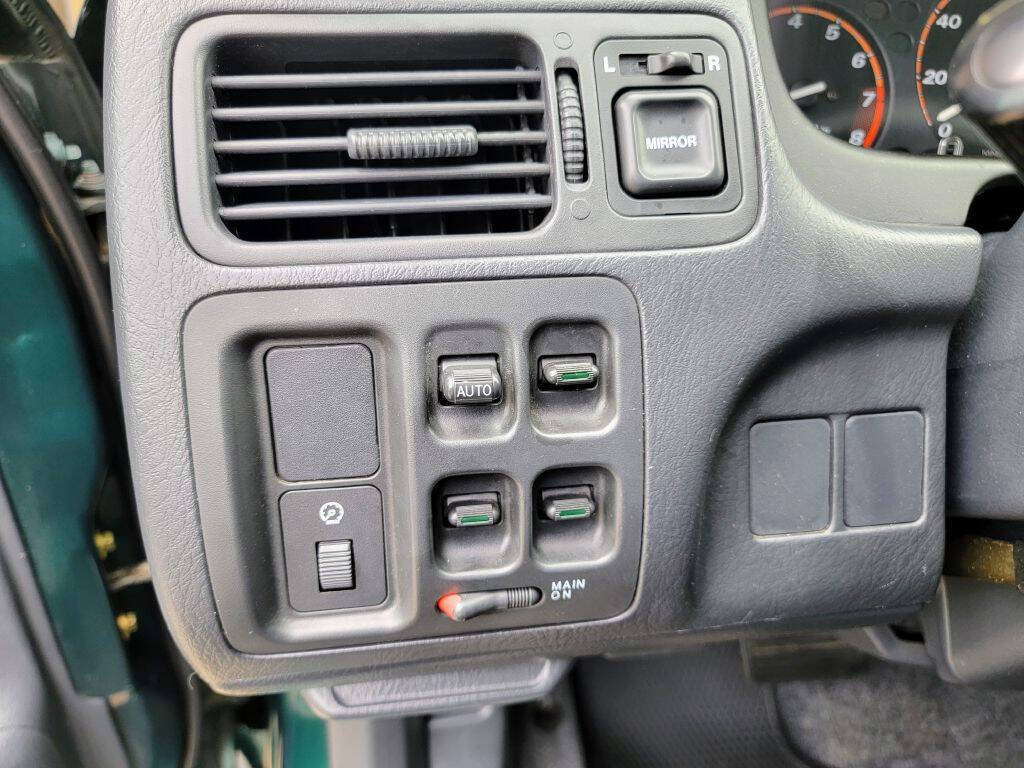 Used 2001 Honda CR-V EX image 32