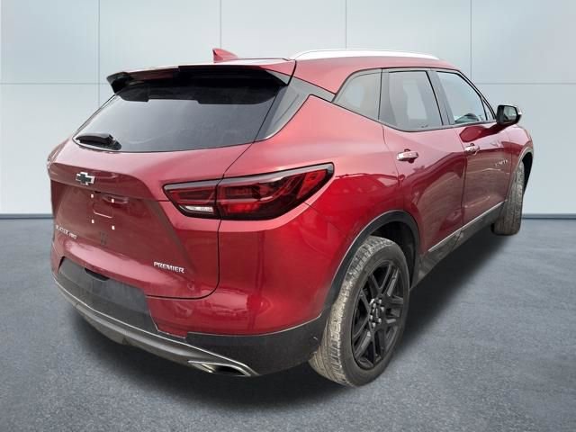 Used 2023 Chevrolet Blazer Premier image 4