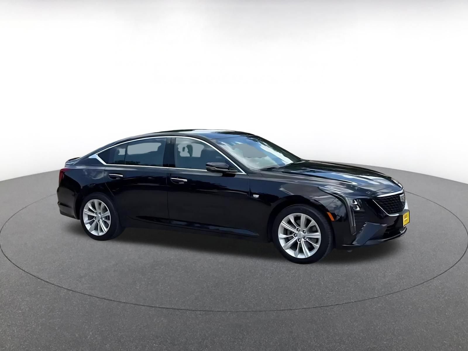 Used 2026 Cadillac CT5 Premium Luxury AWD/4WD image 2