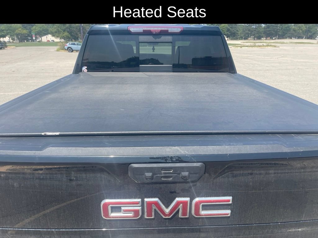 Used 2023 GMC Sierra 1500 AT4 w/ Technology Package AWD/4WD image 9