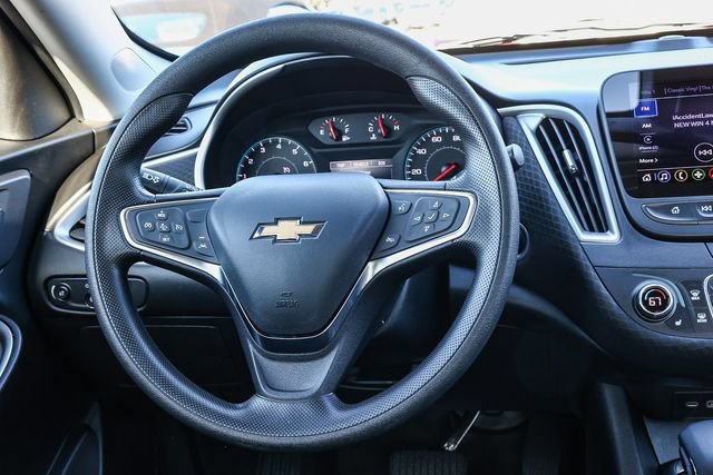 Used 2024 Chevrolet Malibu LT FWD image 17