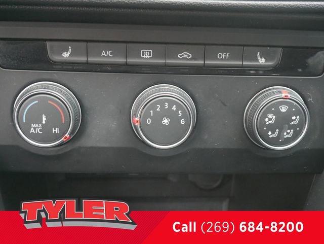 Used 2022 Volkswagen Taos SE image 34