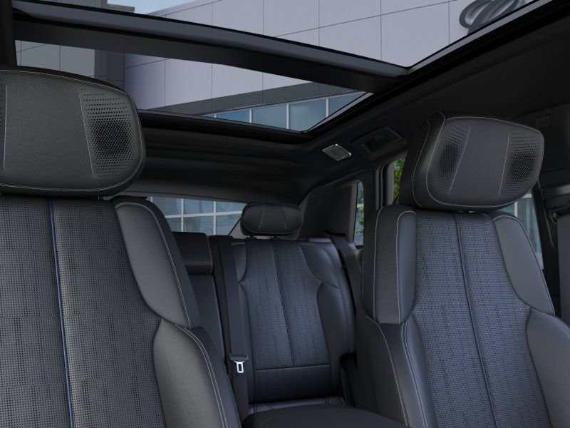 New 2026 Cadillac Lyriq Signature Sport RWD image 24