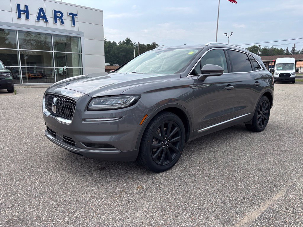 Used 2023 Lincoln Nautilus Reserve w/ Monochromatic Package AWD/4WD image 7