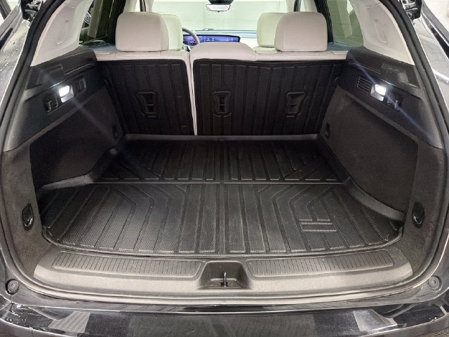 Used 2025 Buick Envision Avenir AWD/4WD image 24