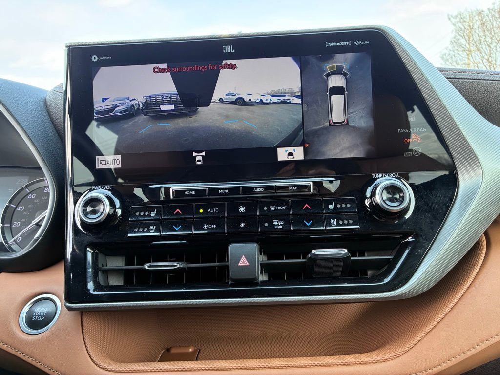 Used 2020 Toyota Highlander Platinum AWD/4WD image 33