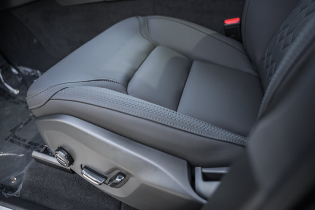 New 2027 Volvo XC90 B6 Plus AWD/4WD image 36