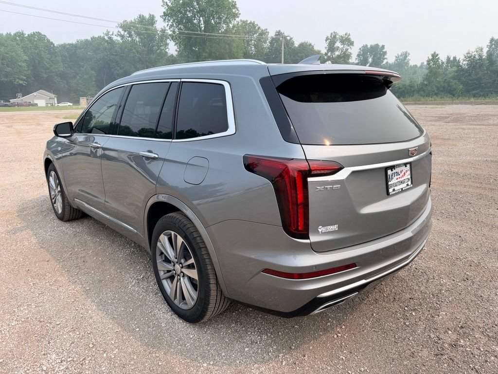 Used 2023 Cadillac XT6 Premium Luxury FWD image 5