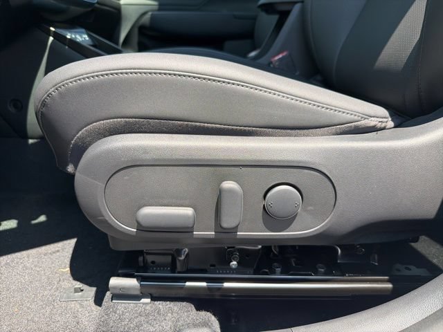 New 2026 Hyundai Kona SEL Premium FWD image 11