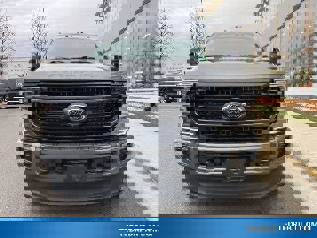Used 2021 Ford F250 Lariat image 2