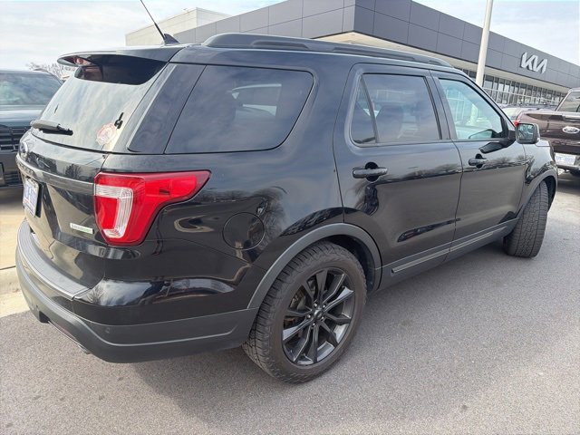 Used 2018 Ford Explorer XLT w/ Equipment Group 202A image 14