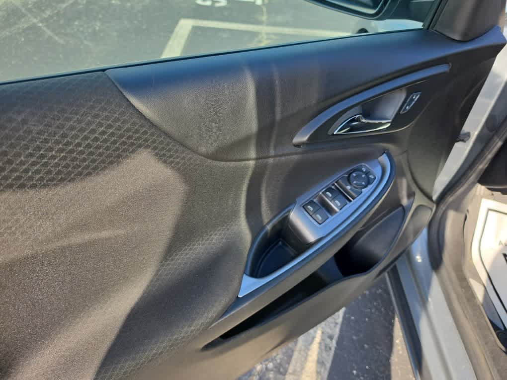 Used 2024 Chevrolet Malibu RS FWD image 21