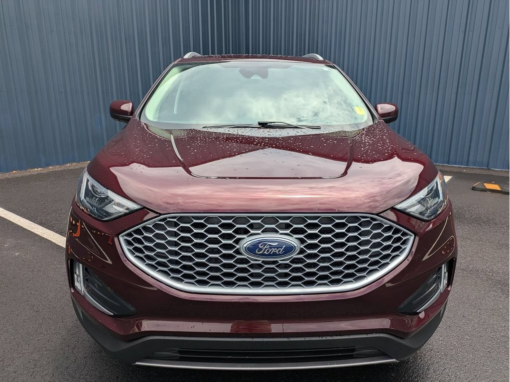 Certified 2023 Ford Edge SEL w/ Convenience Package AWD/4WD image 2