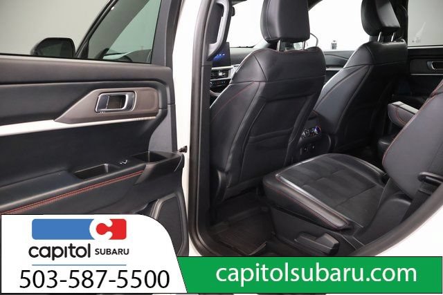 Used 2025 Ford Explorer ST AWD/4WD image 32