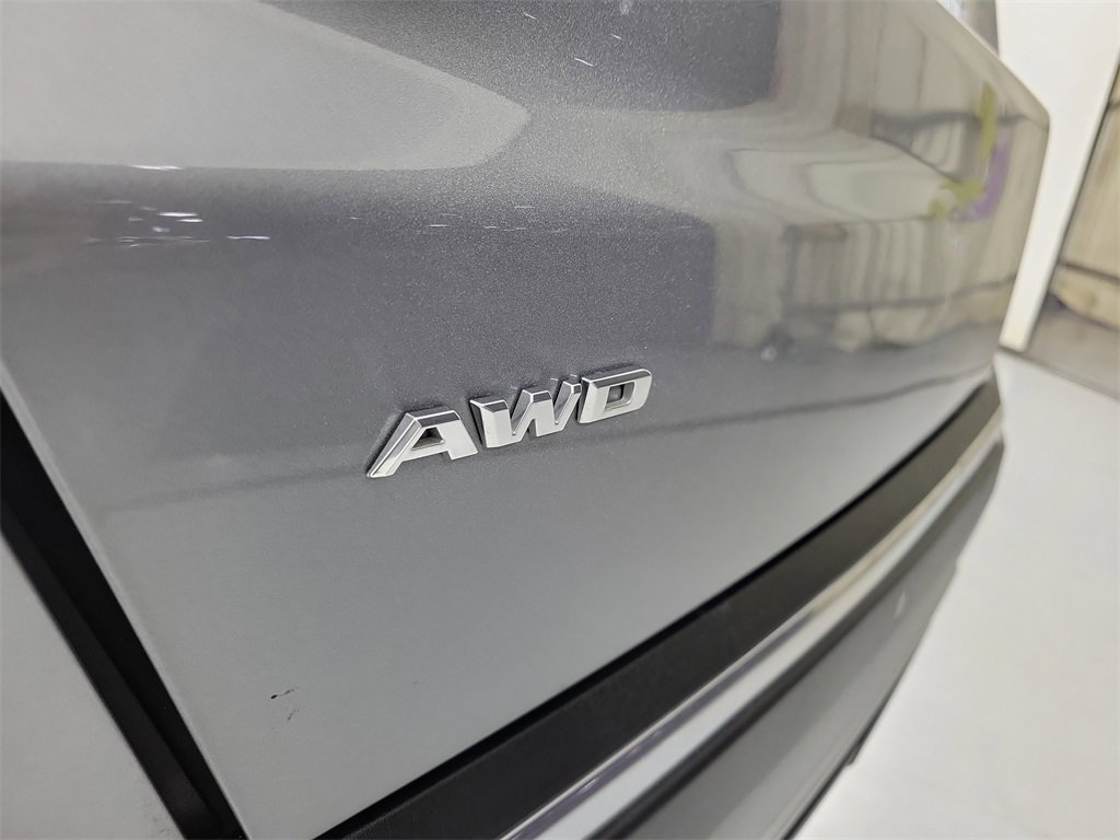 Certified 2024 Cadillac XT5 Premium Luxury image 8