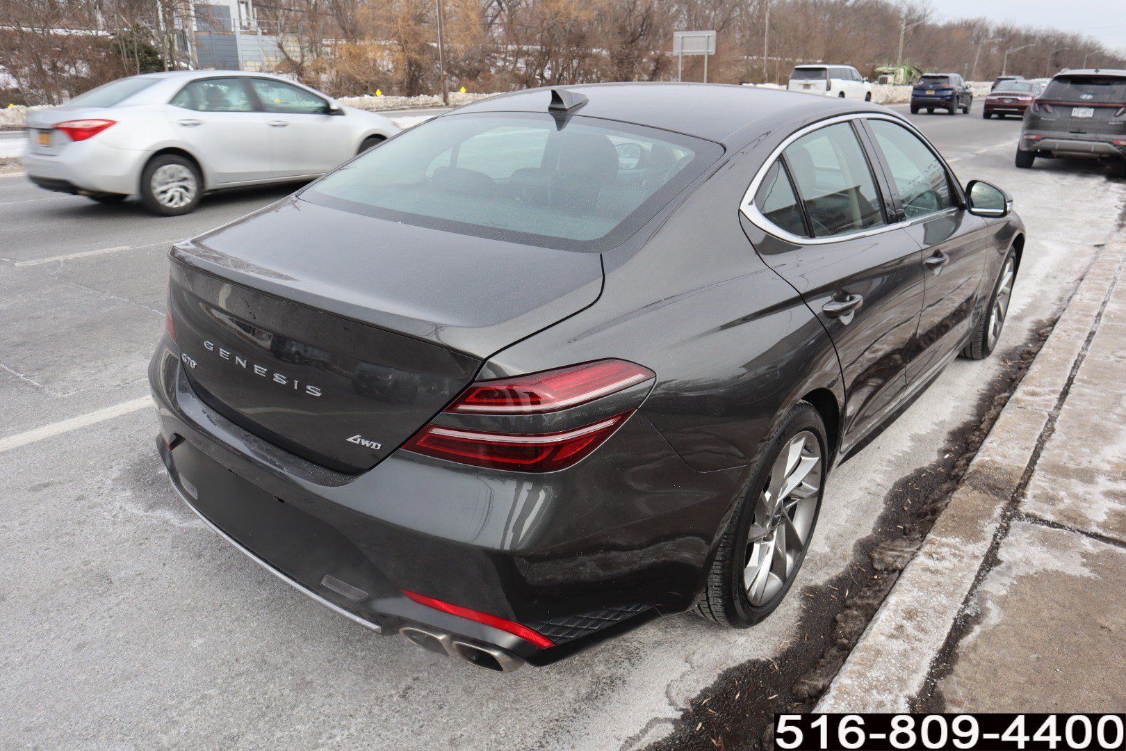 Used 2022 Genesis G70 2.0T image 6