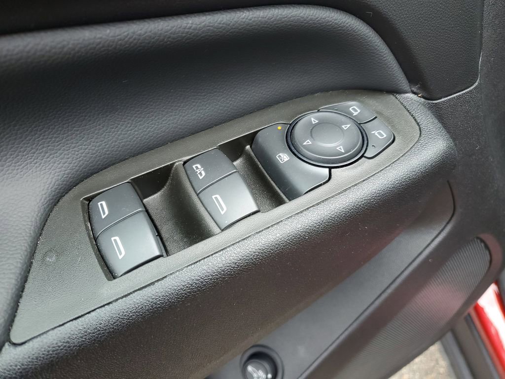 Certified 2024 Chevrolet Equinox LT w/ LPO, Floor Liner Package FWD image 22