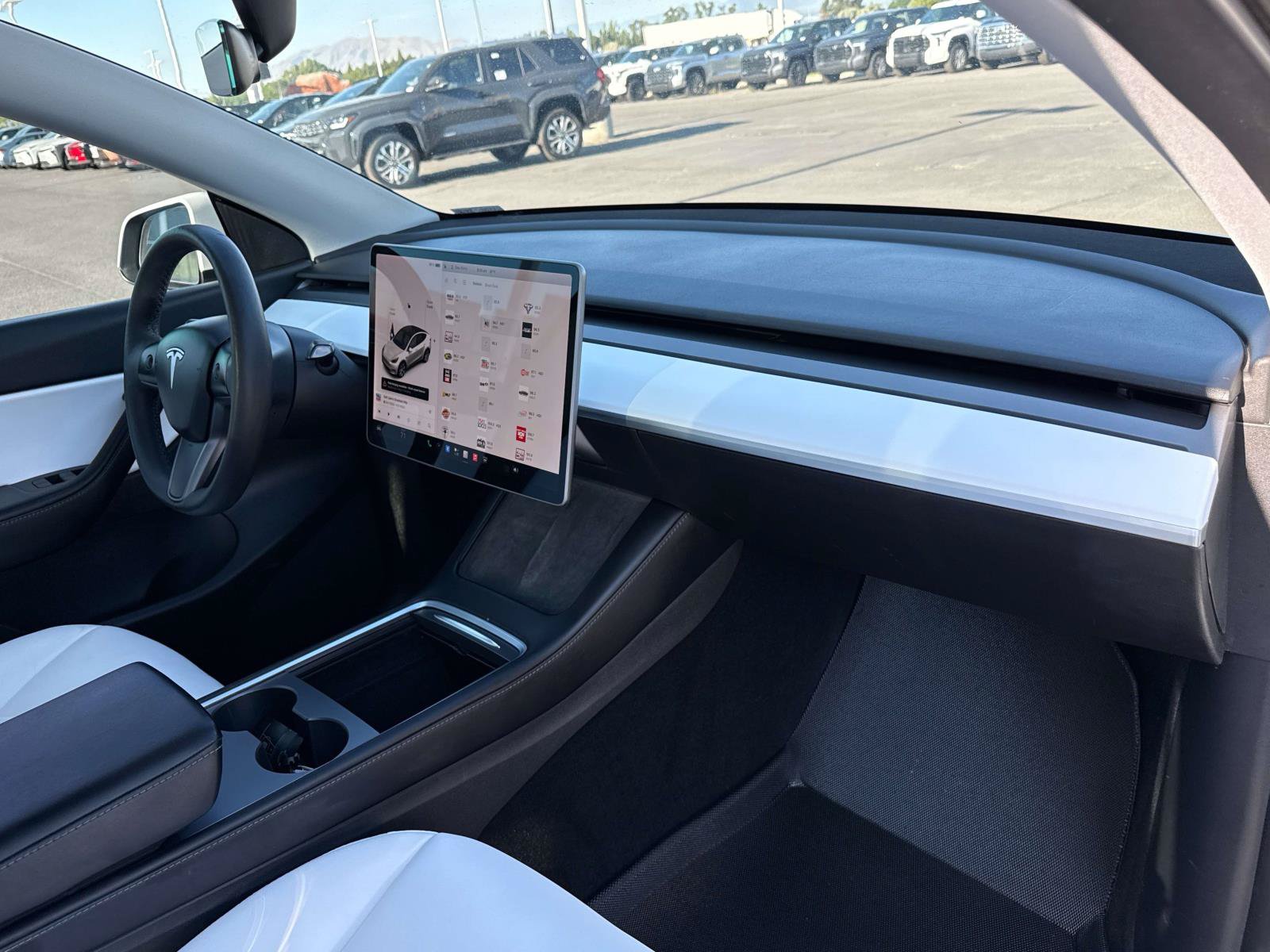 Used 2021 Tesla Model Y Long Range AWD/4WD image 18