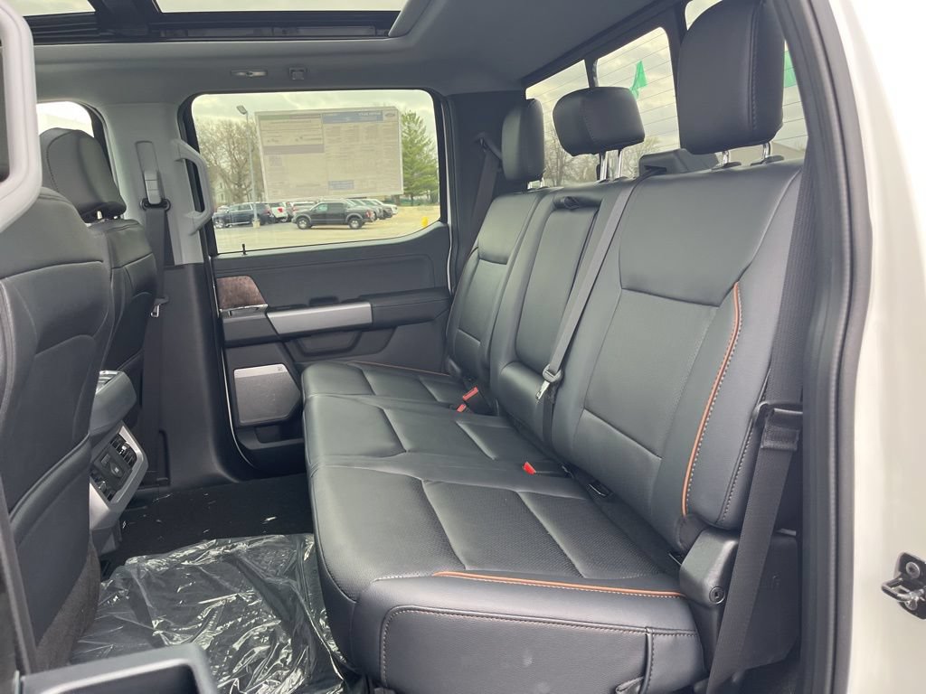 New 2026 Ford F350 Lariat w/ Black Appearance Package AWD/4WD image 12