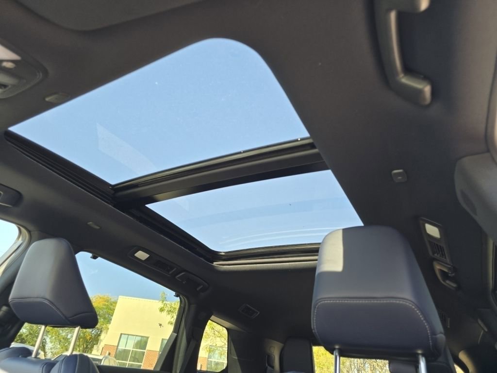 New 2026 INFINITI QX60 Sport w/ Dark Cargo Package image 3