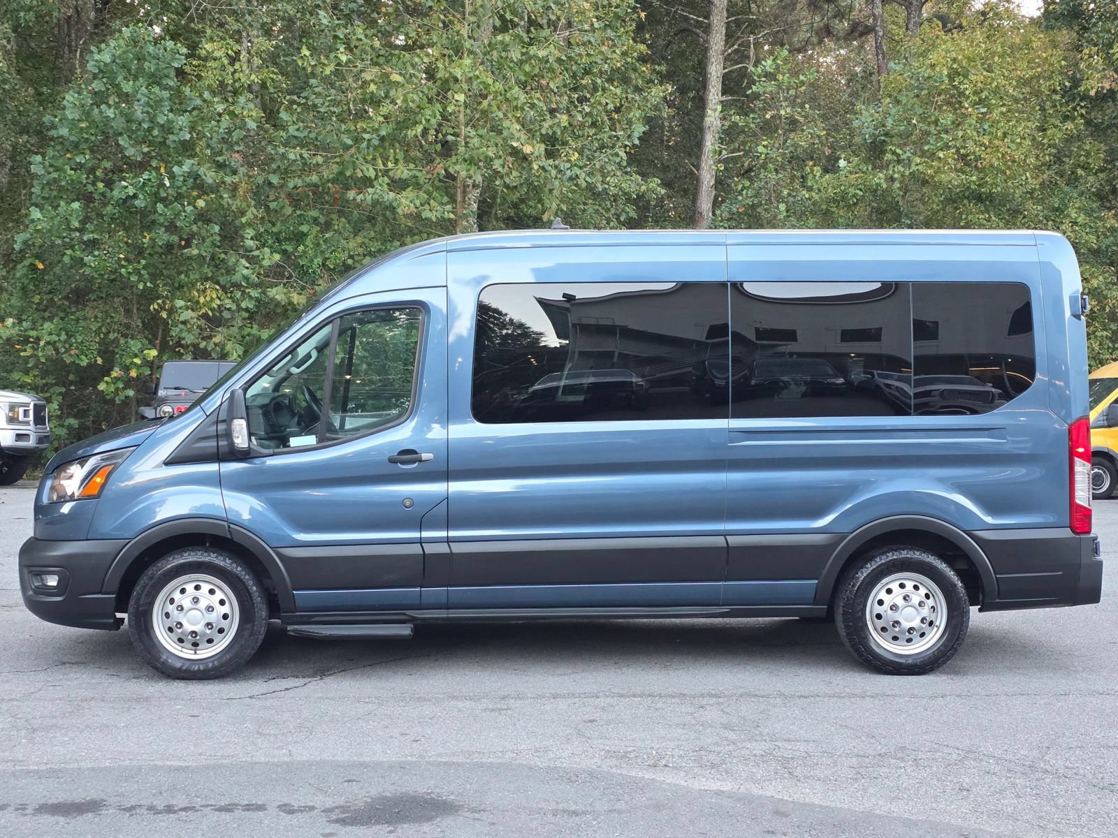 Used 2023 Ford Transit 350 XL AWD/4WD image 4