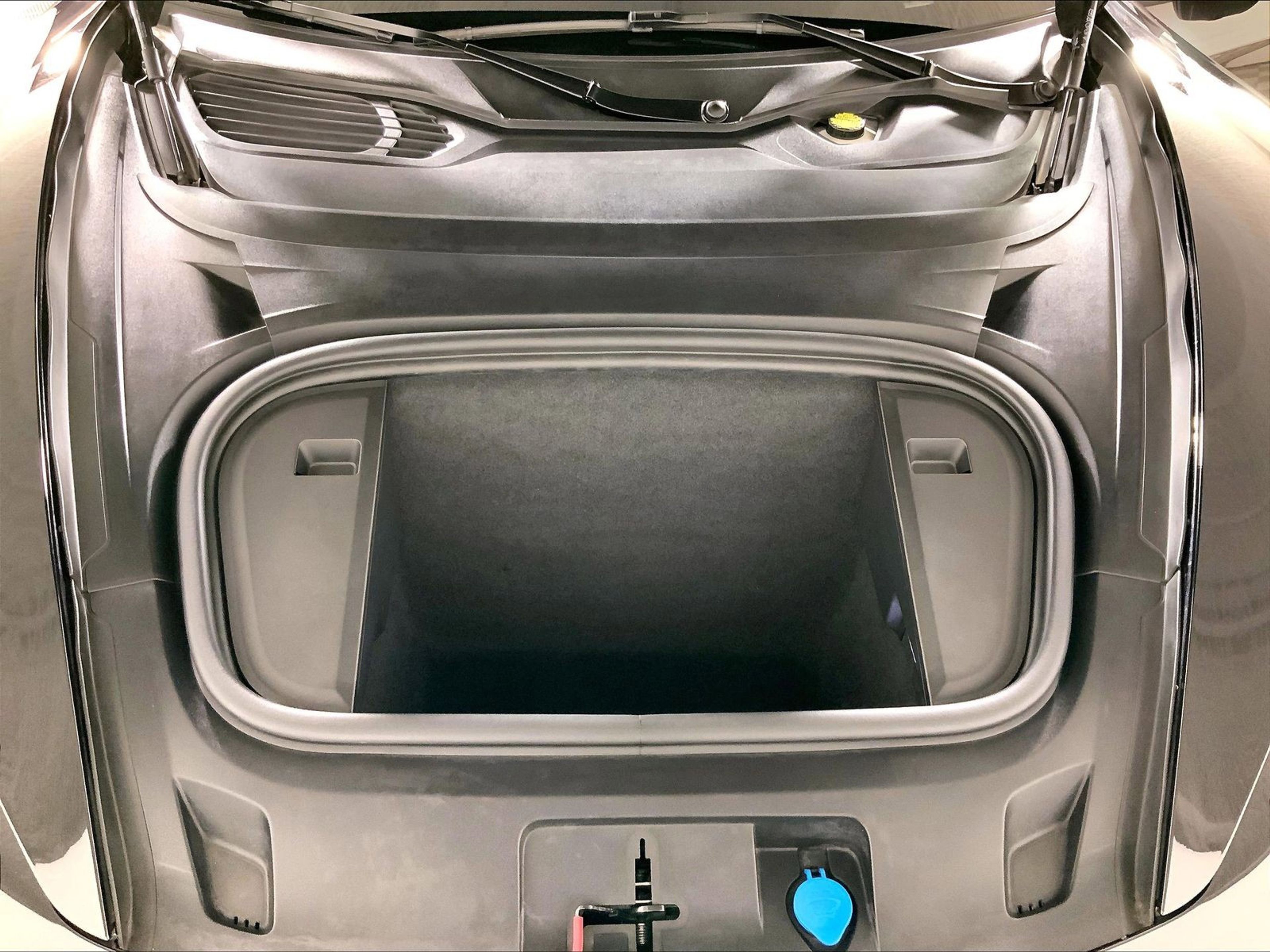 Certified 2022 Porsche Taycan RWD image 25